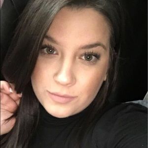 Meet your Posher, Haley and Alex